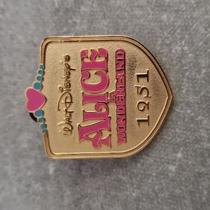 Alice in Wonderland Disney Pin